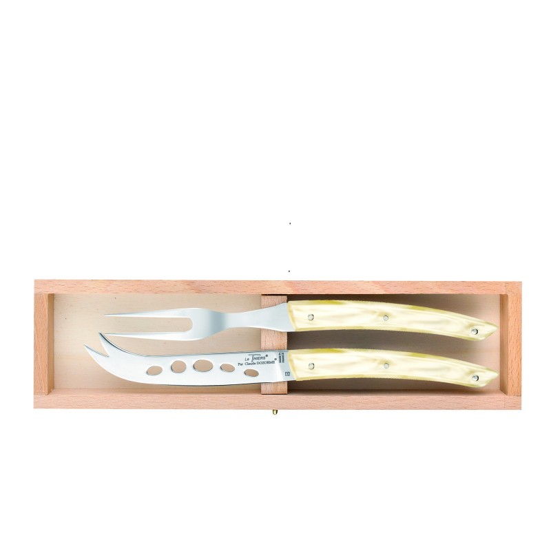 Wood box of Thiers cheese set stainless steel handle
